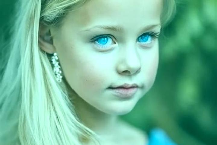 Zoey, 28, a blonde blue-eyed ebony companion based in Meung-sur-Loire. Offering BDSM, Party Girl, Erotic Massage, Fetish. Available for incall and outcall, d...