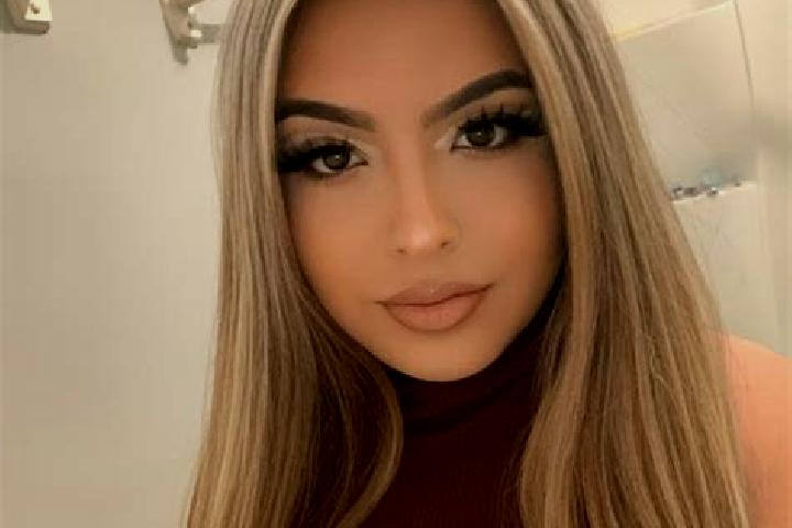 Zoey, 28, a blonde dark-eyed latina companion based in Opinogora Gorna. Offering Domination, A-Level, Girlfriend Experience, Tantra. Available for incall and...