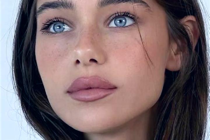 Zoey, 28, a brunette grey-eyed indian companion based in Tolcsva. Offering Overnight, Party Girl, Dinner Date, A-Level. Available for incall and outcall, day...