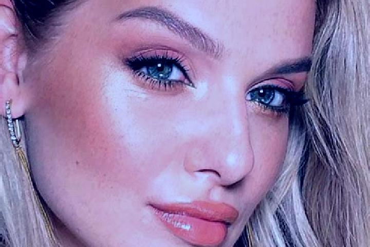 Zoey, 28, a dark blonde green-eyed european companion based in Dyedougou. Offering Domination, GFE, Overnight, Travel Companion. Available for incall and out...