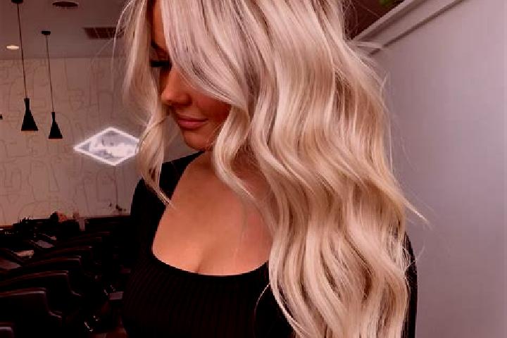 Zoey, 28, a platinum blonde amber-eyed ebony companion based in Srinagar. Offering Massage, Duos, BDSM. Available for incall and outcall, overnight bookings ...