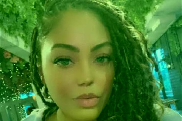 Zoey, 28 — Escort in Bosenbach, Germany