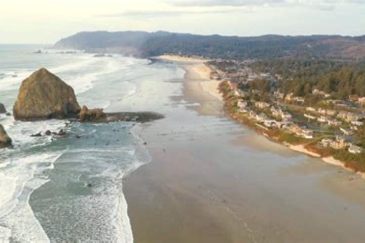 Zoey, 28 — Escort in Cannon Beach, United States