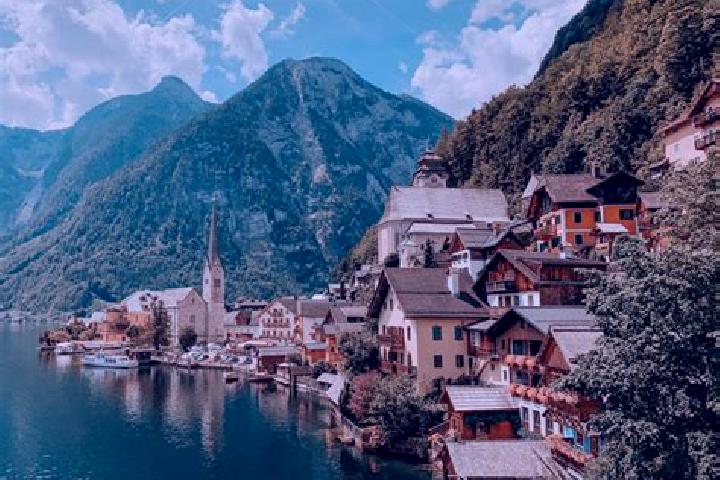 Zoey, 28 — Escort in Hard, Austria