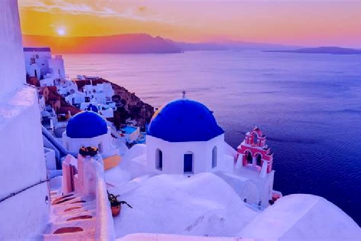 Zoey, 28 — Escort in Kolchikon, Greece