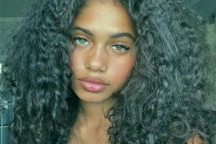 Zoey, 29, a black grey-eyed ebony companion based in South Nowra. Offering 69, Overnight, Tantra. Available for incall and outcall, day and evening dates.