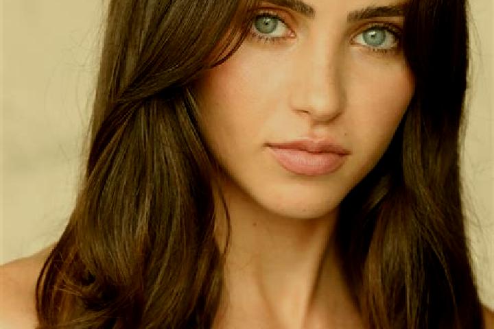 Zoey, 29, a brunette blue-eyed mixed companion based in Santana do Itarare. Offering Prostate Massage, A-Level, BDSM, Striptease. Available for incall and ou...