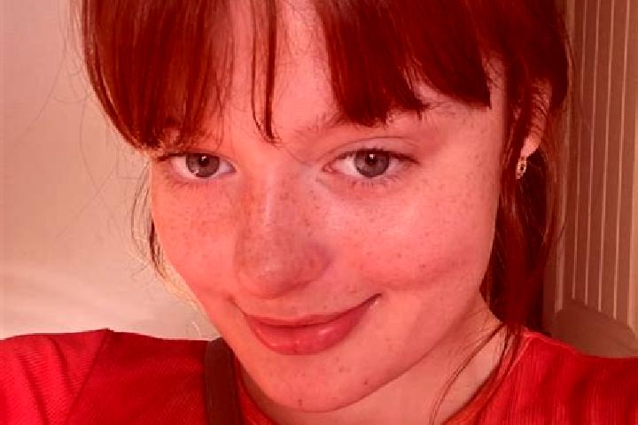 Zoey, 29, a red brown-eyed european companion based in Vlkanec. Offering Girlfriend Experience, Fetish, Couples, Massage, Party Girl. Available for incall an...