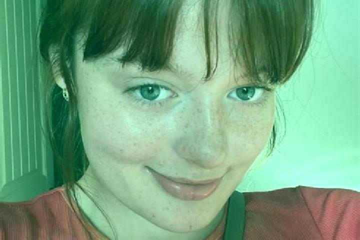 Zoey, 29, a red grey-eyed mixed companion based in Eggenthal. Offering Dinner Date, Domination, Prostate Massage, Couples. Available for incall and outcall, ...