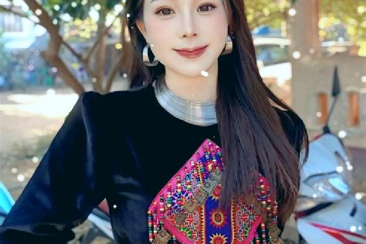Zoey, 29 — Escort in Ban Xiang-Ngeun, Laos