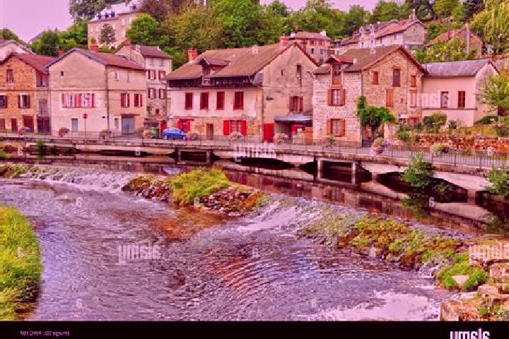 Zoey, 29 — Escort in Eymoutiers, France