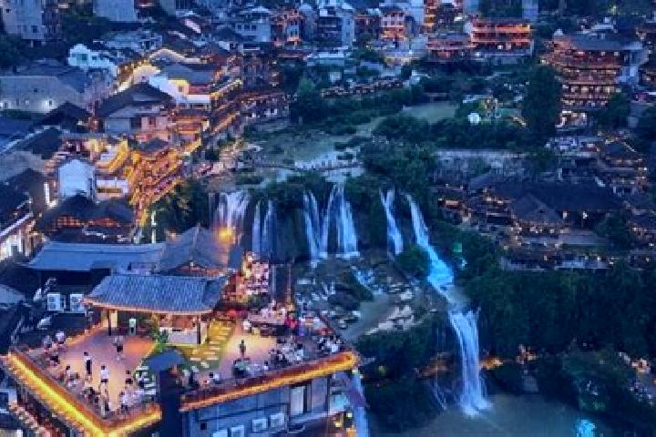 Zoey, 29 — Escort in Huotong, China