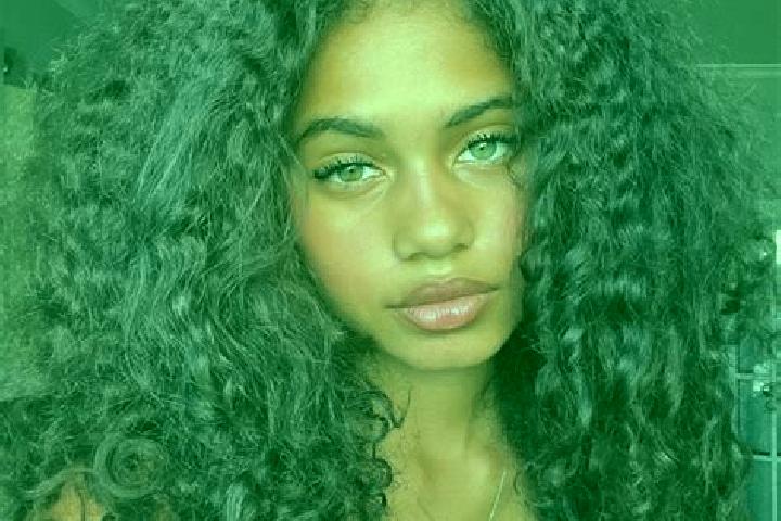 Zoey, 30, a auburn blue-eyed ebony companion based in Gonazofla. Offering Massage, OWO, Duos. Available for incall and outcall, day and evening dates.