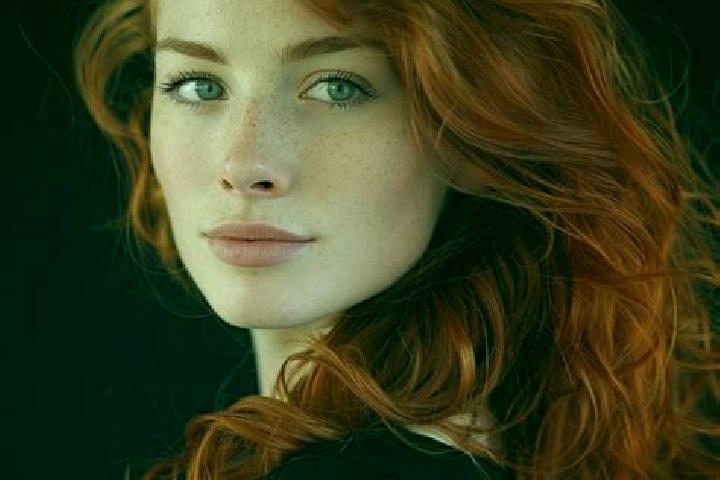 Zoey, 30, a auburn green-eyed middle eastern companion based in Kira. Offering Deep French Kissing, Dinner Date, Striptease, Erotic Massage. Available for in...