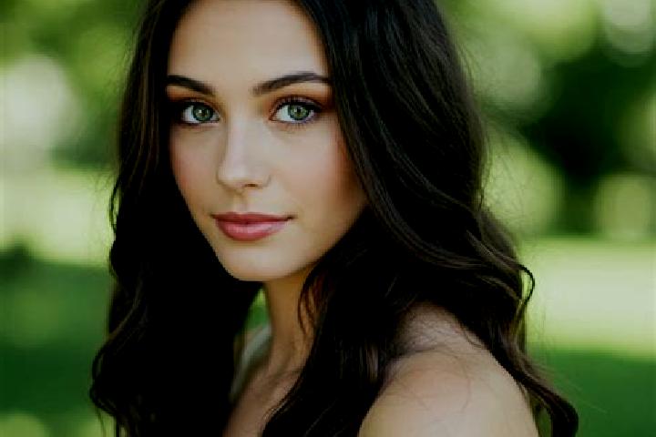 Zoey, 30, a brunette hazel-eyed caribbean companion based in San Rafael. Offering Travel Companion, A-Level, Prostate Massage, Party Girl. Available for inca...
