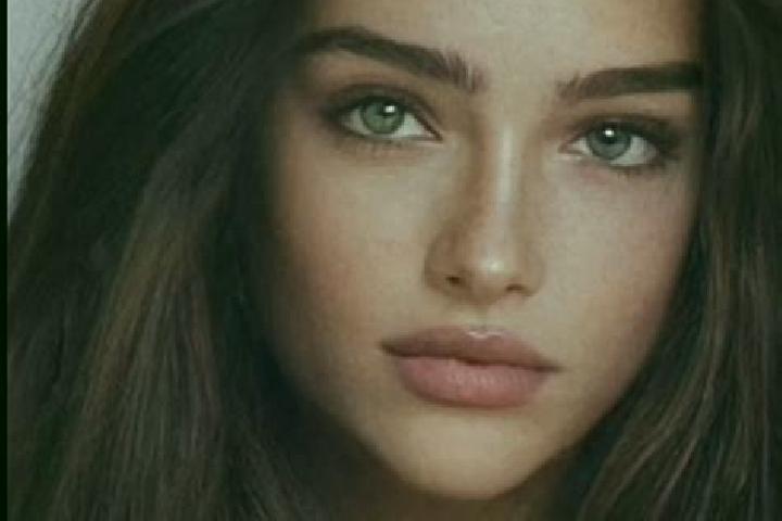 Zoey, 30, a chestnut grey-eyed caucasian companion based in Vitoria de Santo Antao. Offering Fetish, Deep French Kissing, Party Girl, Overnight. Available fo...