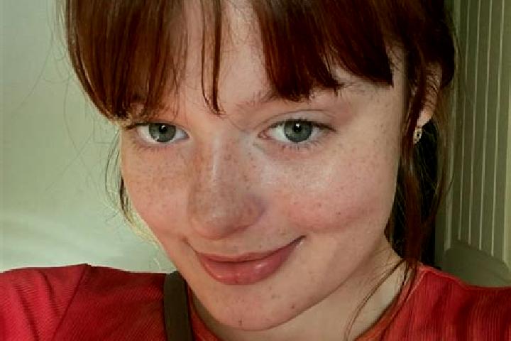 Zoey, 30, a red grey-eyed mixed companion based in Sug-Bazhy. Offering CIM, Prostate Massage, 69, Roleplay, BDSM. Available for incall and outcall, overnight...