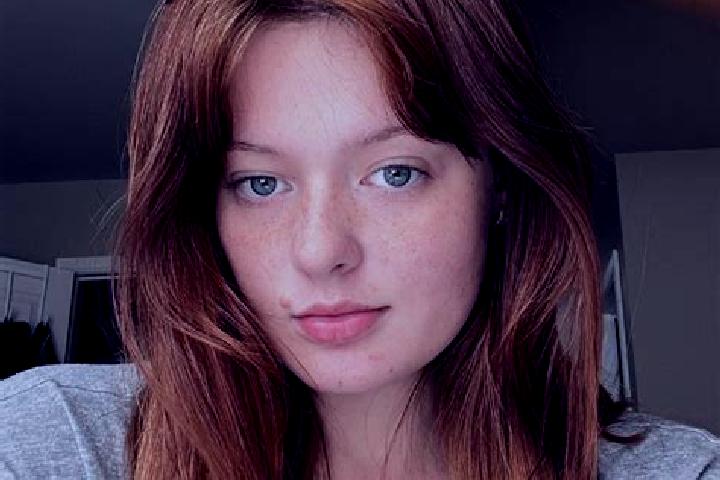 Zoey, 30, a red grey-eyed slavic companion based in Parkway. Offering A-Level, Deep French Kissing. Available for incall and outcall, overnight bookings avai...