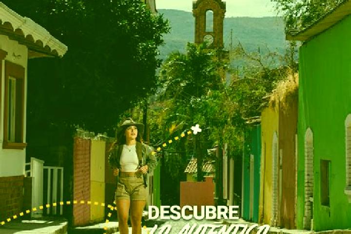 Zoey, 30 — Escort in Amatlan de Canas, Mexico