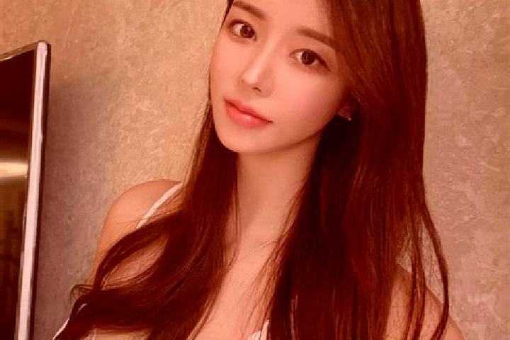 Zoey, 30 — Escort in Xingao, China