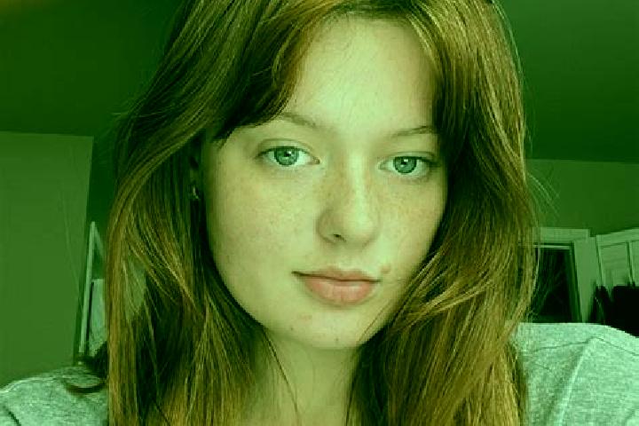 Zoey, 31, a auburn hazel-eyed mixed companion based in Meddersheim. Offering Travel Companion, Party Girl, Prostate Massage. Available for incall and outcall...