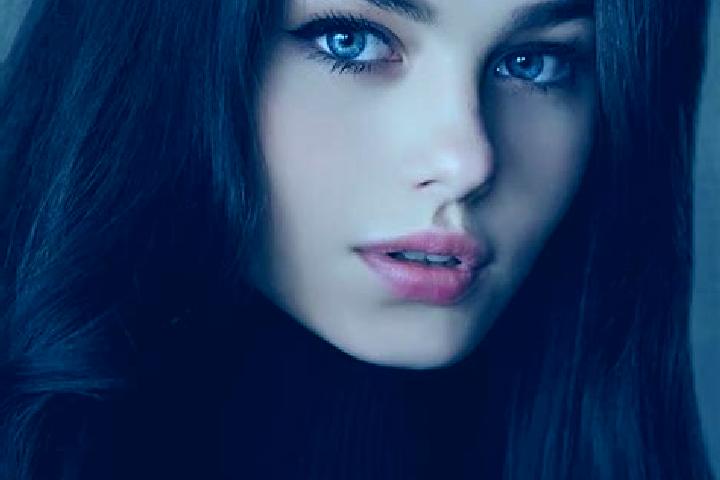 Zoey, 31, a brunette amber-eyed slavic companion based in Tremosnice. Offering Girlfriend Experience, Duos, Roleplay. Available for incall and outcall, overn...