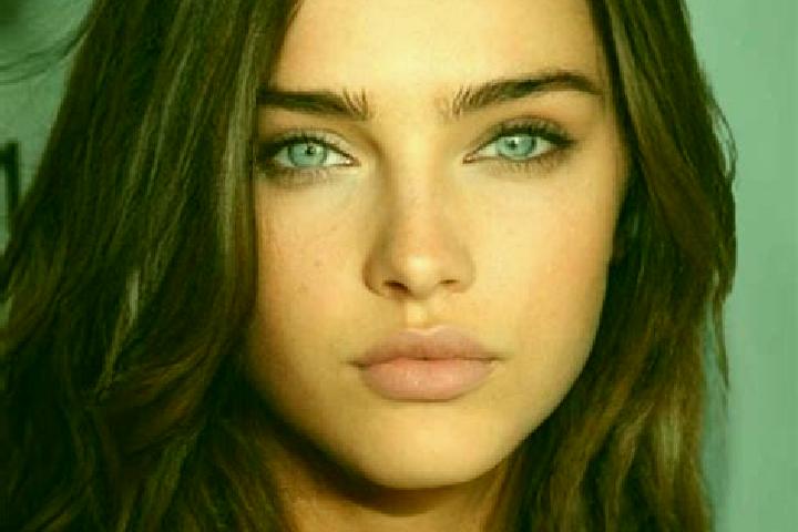 Zoey, 31, a brunette grey-eyed caucasian companion based in Ward Village. Offering Duos, CIM, Party Girl. Available for incall and outcall, day and evening d...