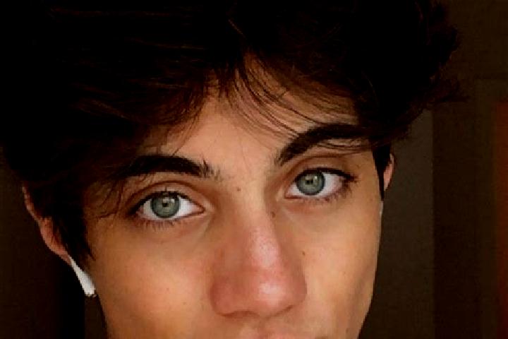 Zoey, 31, a chestnut grey-eyed caucasian companion based in Castel di Tora. Offering Couples, Party Girl, Striptease, Travel Companion, GFE. Available for in...