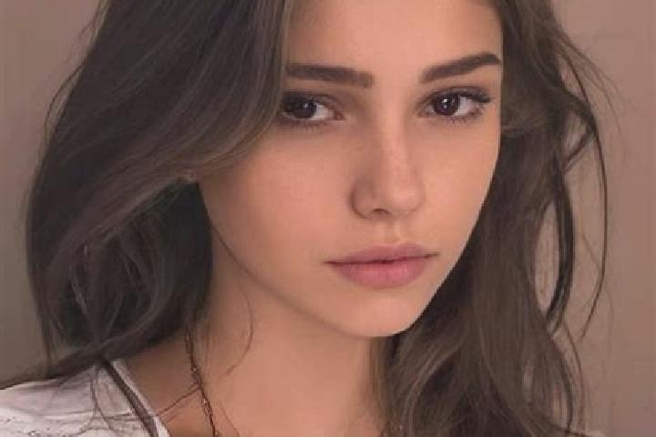 Zoey, 31, a chestnut hazel-eyed slavic companion based in San Salvador el Verde. Offering Striptease, Duos, Domination, Prostate Massage, Travel Companion. A...
