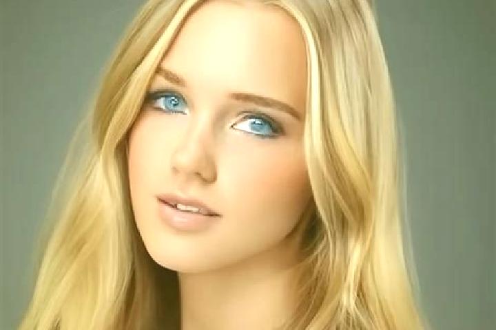 Zoey, 31, a dark blonde amber-eyed mediterranean companion based in Stylida. Offering Overnight, Tantra, Roleplay, Prostate Massage, Domination. Available fo...