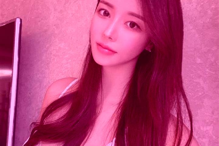 Zoey, 31 — Escort in Asagisamli, Turkey