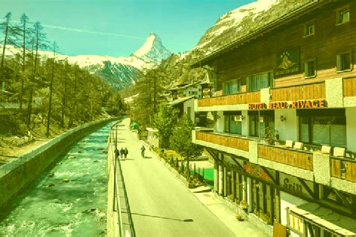 Zoey, 31 — Escort in Beatenberg, Switzerland