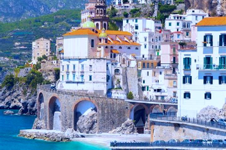Zoey, 31 — Escort in Marana, Italy