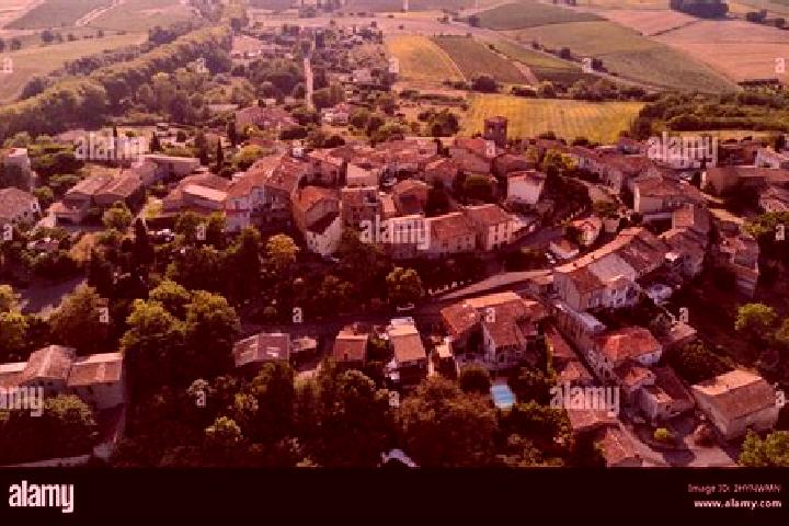 Zoey, 31 — Escort in Razes, France