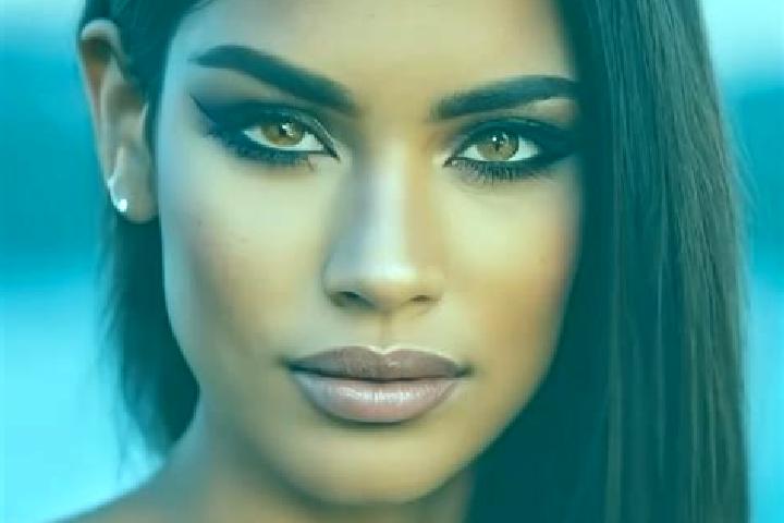 Zoey, 32, a black brown-eyed latina companion based in Hommerts. Offering Roleplay, GFE, Tantra, Prostate Massage. Available for incall and outcall, day and ...