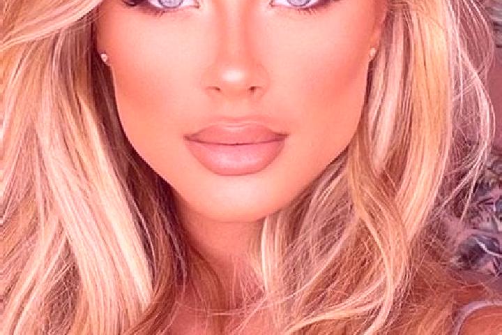 Zoey, 32, a blonde hazel-eyed latina companion based in Buguda. Offering Duos, GFE, Prostate Massage, A-Level, Overnight. Available for incall and outcall, o...