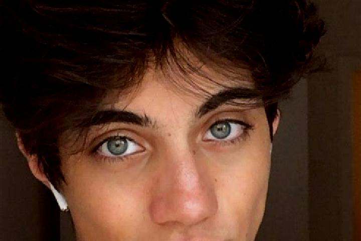 Zoey, 32, a chestnut green-eyed caucasian companion based in Colle Santa Maria-Varano. Offering Roleplay, Couples, Dinner Date, BDSM. Available for incall an...