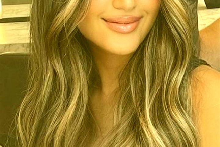 Zoey, 32, a dark blonde brown-eyed mediterranean companion based in Salgesch. Offering Prostate Massage, Party Girl, Striptease, Massage, Erotic Massage. Ava...