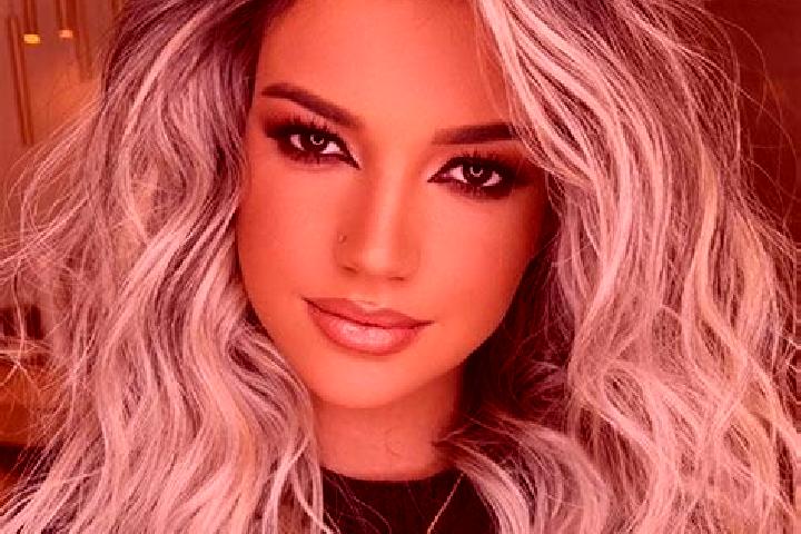 Zoey, 32, a platinum blonde brown-eyed latina companion based in Loipersdorf bei Fuerstenfeld. Offering 69, Domination, Striptease, Tantra. Available for inc...