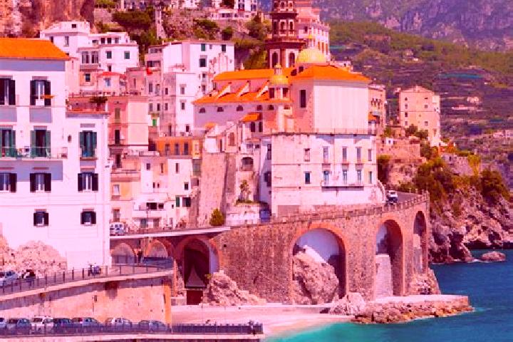 Zoey, 32 — Escort in Alberoro, Italy