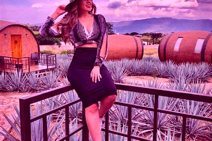 Zoey, 32 — Escort in Arroyo de Lajas, Mexico
