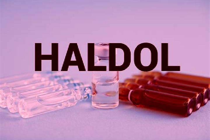 Zoey, 32 — Escort in Hadol, France