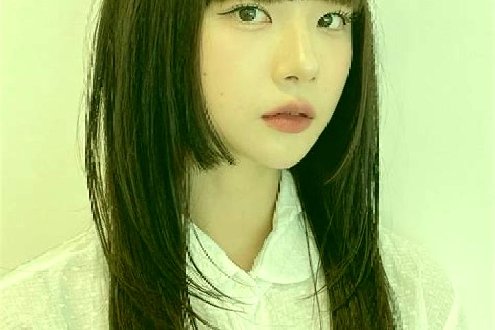 Zoey, 32 — Escort in Himi, Japan