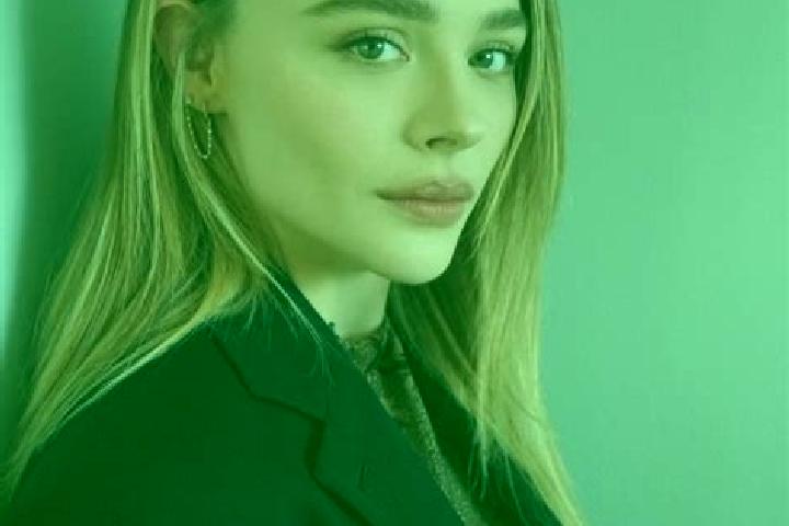 Zoey, 32 — Escort in Maretz, France