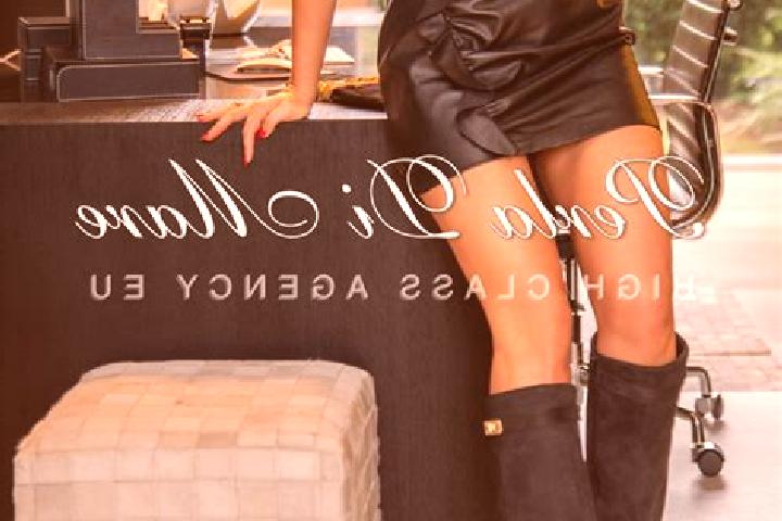 Zoey, 32 — Escort in Preajba Mare, Romania