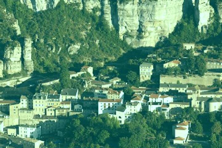 Zoey, 32 — Escort in Roquefort-sur-Soulzon, France