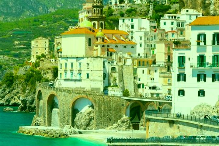 Zoey, 32 — Escort in Tiggiano, Italy