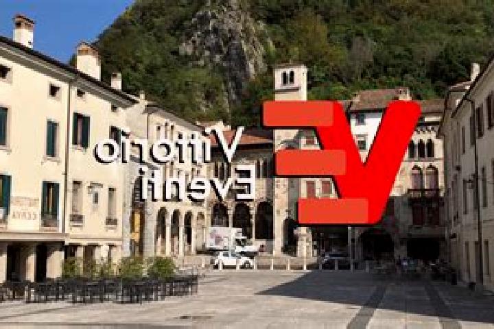 Zoey, 32 — Escort in Vittorio Veneto, Italy