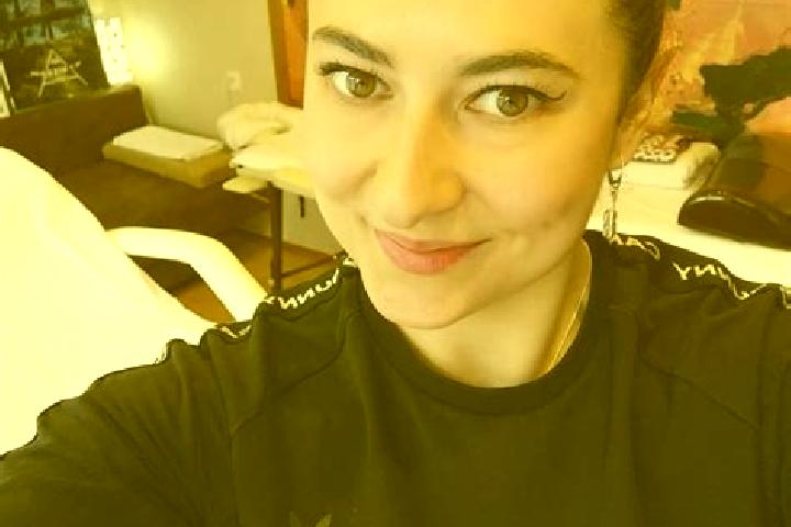Zoey, 33, a black amber-eyed mixed companion based in Montereale Valcellina. Offering Roleplay, CIM, Domination. Available for incall and outcall, day and ev...