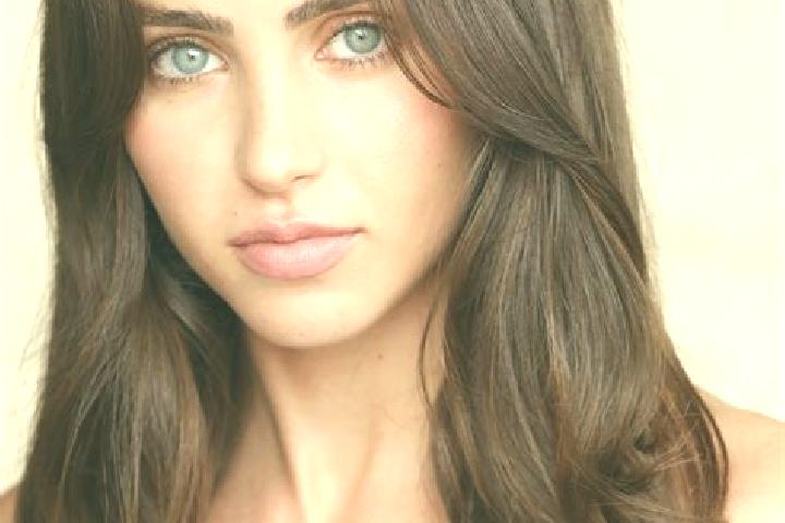 Zoey, 33, a brunette hazel-eyed caucasian companion based in Houcun. Offering A-Level, 69, Erotic Massage, Massage. Available for incall and outcall, overnig...